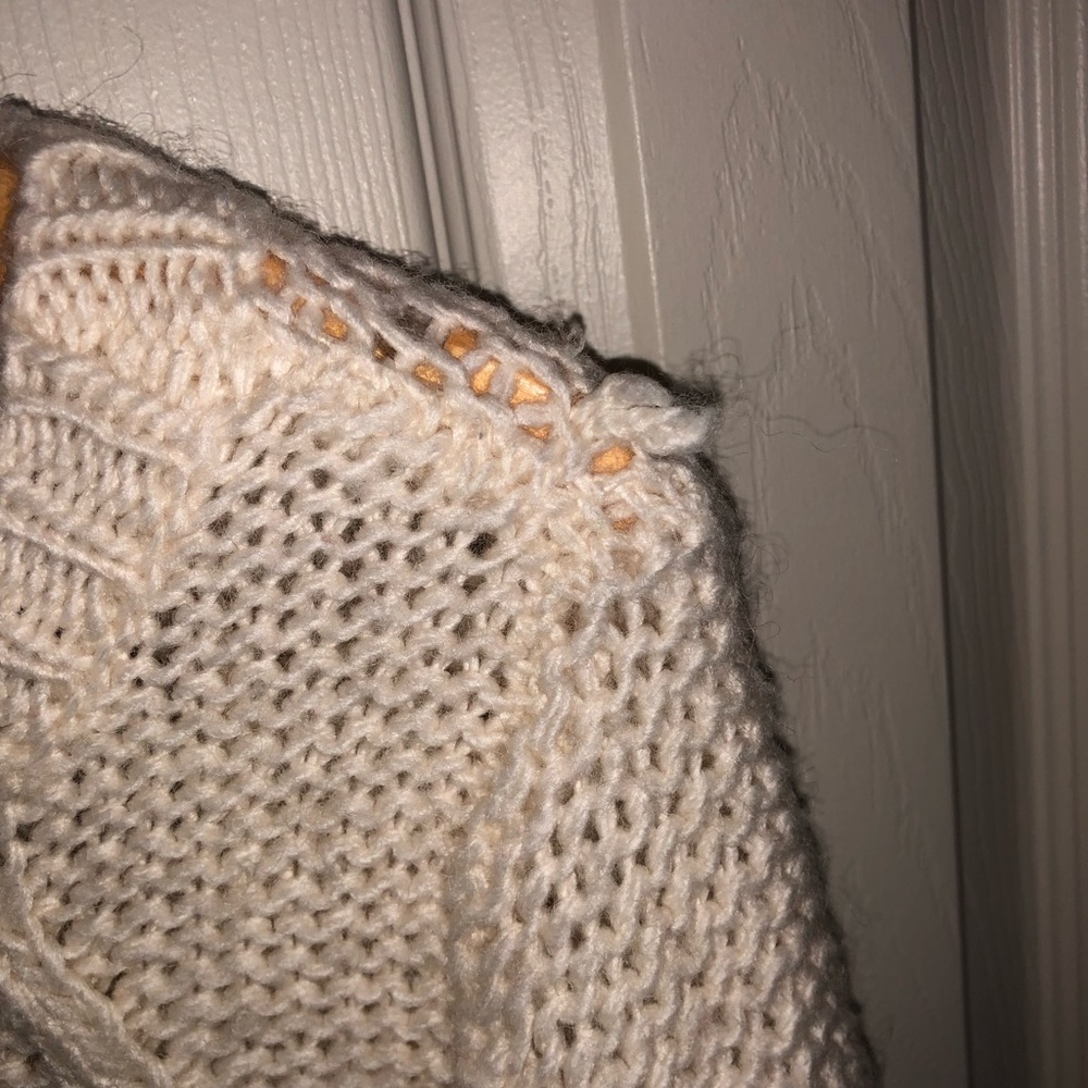 American Rag Cream Sweater - Picture 2 of 3